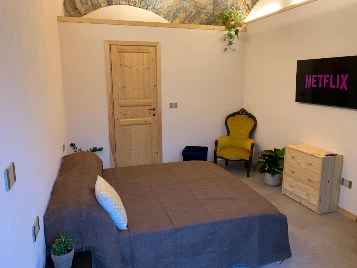 Rock & Wood - Apartment & Room La Spezia Dış mekan fotoğraf