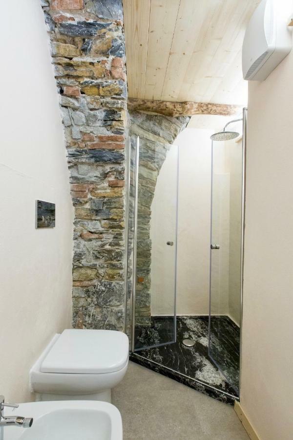 Rock & Wood - Apartment & Room La Spezia Dış mekan fotoğraf